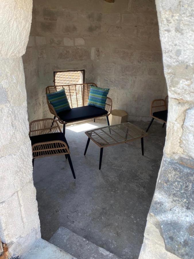 La Tour 3: Appart Au Coeur De La Petite Venise LʼIsle-sur-la-Sorgue Exterior foto